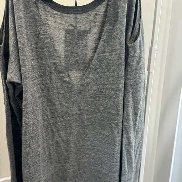 Chaser Women’s top with cut out shoulders - Picture 6 of 6